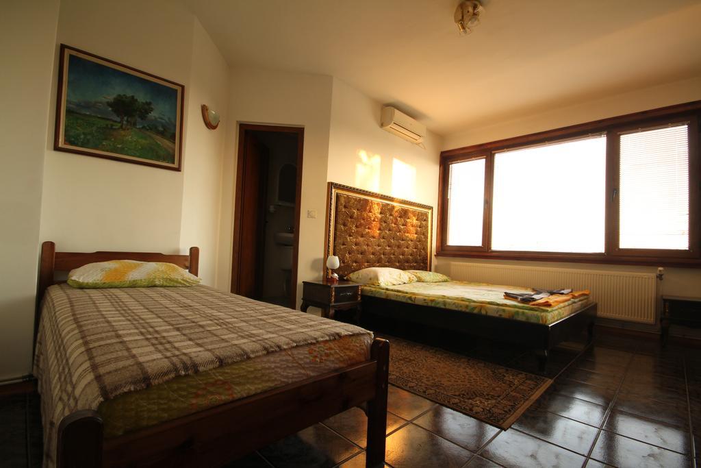 Guest House Nash Dom Kavarna Exteriér fotografie